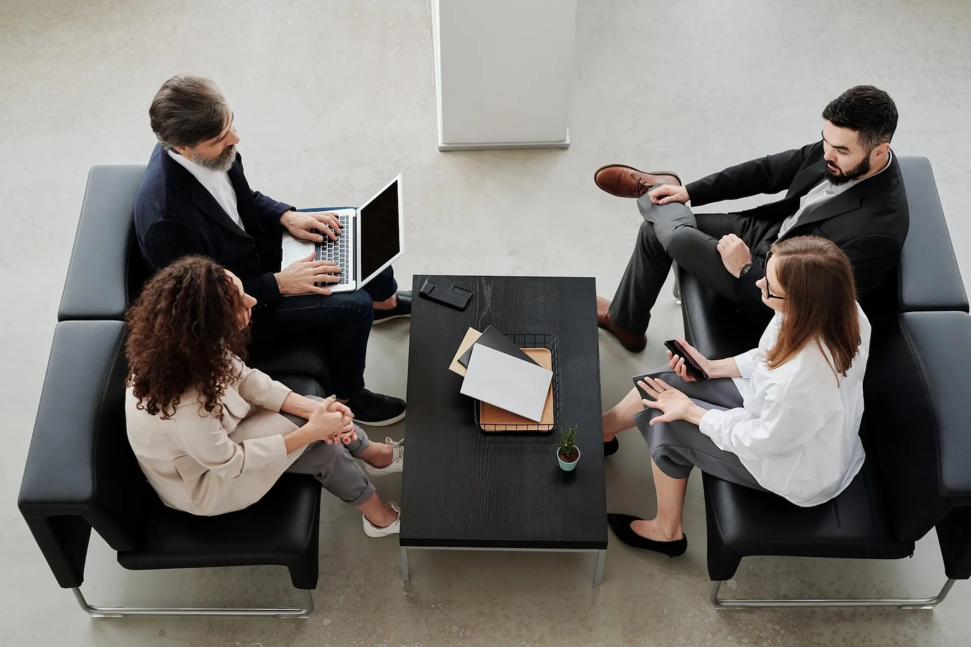 people-business-meeting